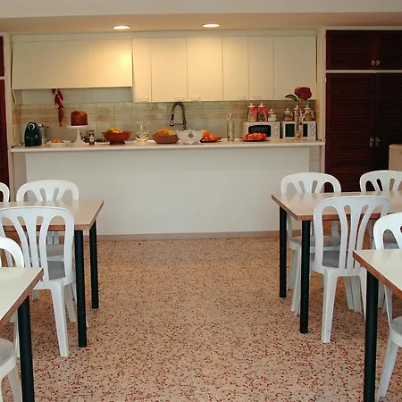 Residential Horse Club Costa Brava Hostal *