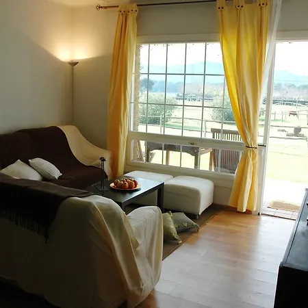 Residential Horse Club Costa Brava Hostal *