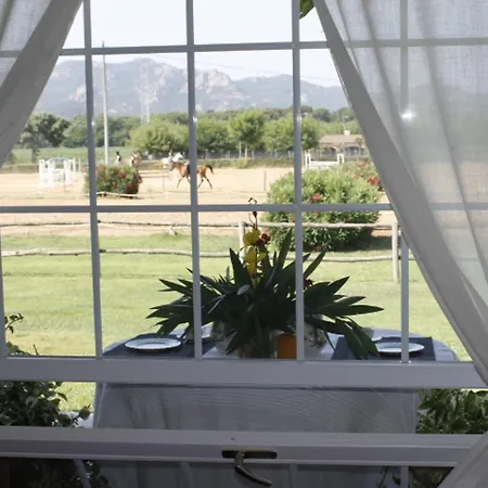 Residential Horse Club Costa Brava Hostal *