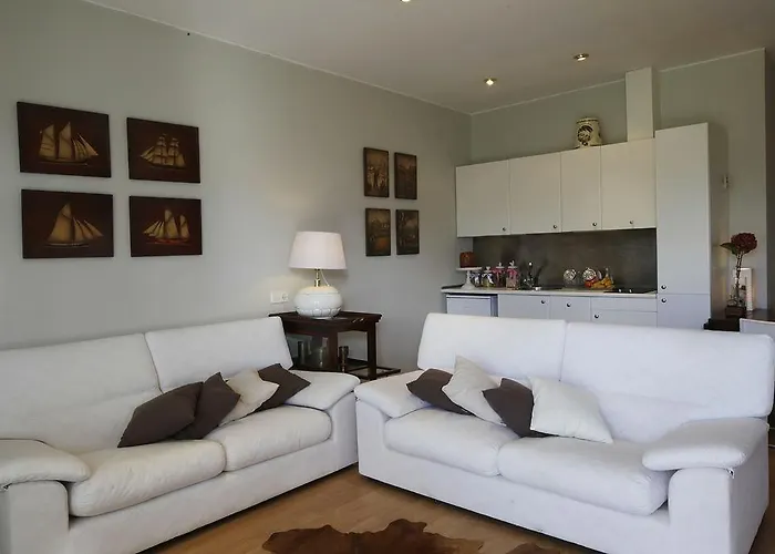 Residential Horse Club Costa Brava بيت شباب